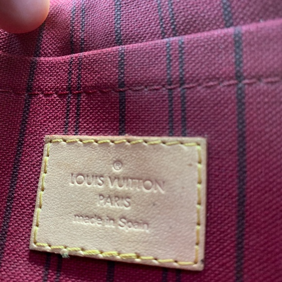 LOUIS VUITTON Monogram Neverfull Pochette Fuchsia - Picture 6 of 12